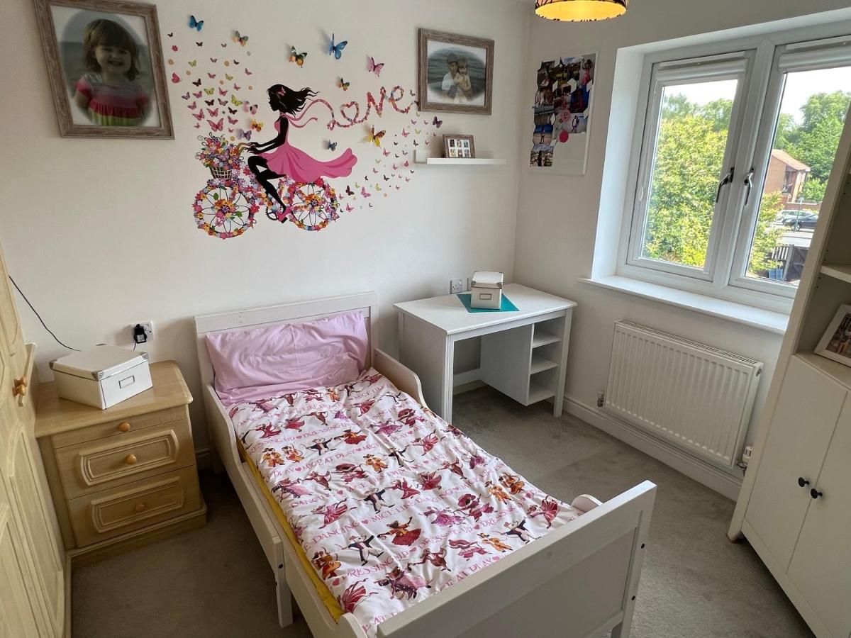 Simply Stunning 2 Bedroom Home With Parking Space Nottingham Eksteriør billede