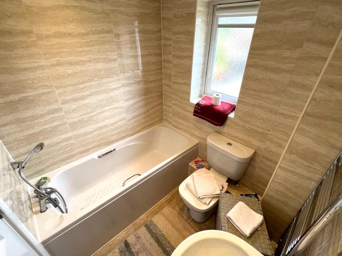 Simply Stunning 2 Bedroom Home With Parking Space Nottingham Eksteriør billede
