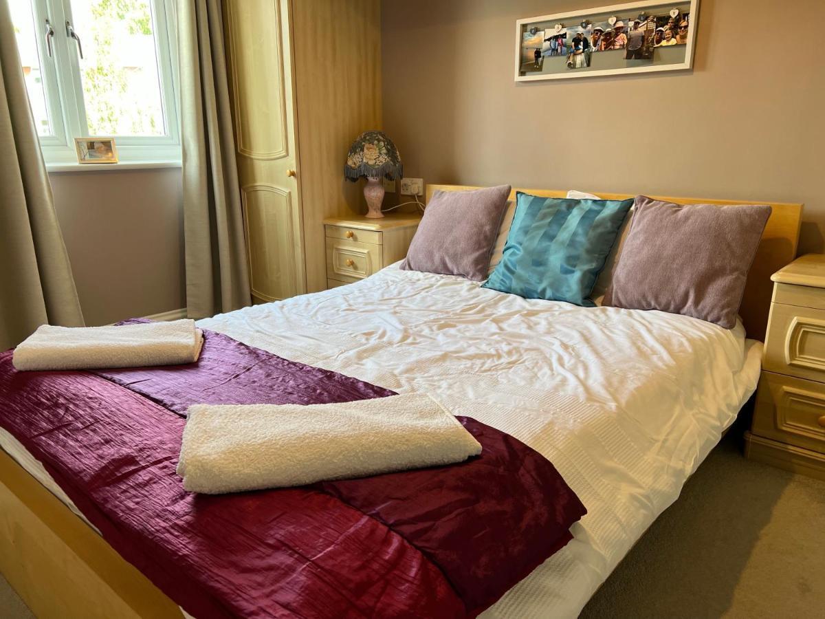 Simply Stunning 2 Bedroom Home With Parking Space Nottingham Eksteriør billede